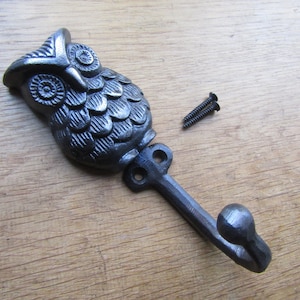 Rustic iron vintage coat hook retro BARN OWL woodland hanger pegs vintage cast iron antique iron finish