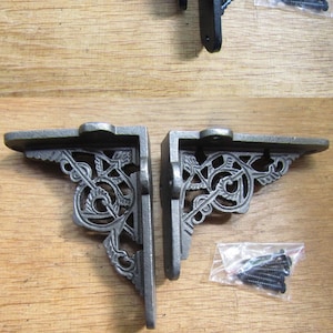 Rustic iron shelf brackets Scaffold helving brackets antique vintage old retro antique iron PAIR