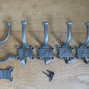 Cast iron Rustic hat & coat hooks vintage old English Victorian retro pegs Retro numbered 1 to 5 hooks