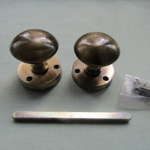 Door knobs Round VICTORIAN MORTICE KNOBS Antique brass handles vintage Cottage farmhouse door knobs pull handles