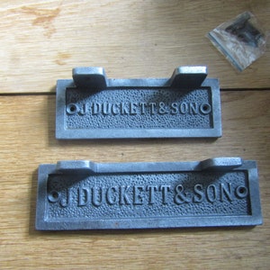 Rustic Shelf brackets PAIR of ALCOVE Cast Iron Vintage industrial scaffold Shelving Brackets Small/Large Antique iron finish