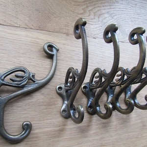 Iron rustic coat hook Antique Vintage old style Decorative ornate Cast iron Hat & coat hooks peg hanger ANTIQUE BRASS