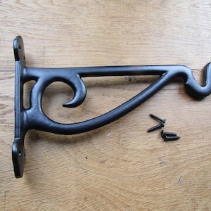 Rustic iron hanging bracket hook basket Garden porch Bird Rustic Hanging Basket Bracket Hook plants lantern chime hanging hook