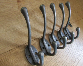 ANTIQUE IRON Victorian 5 hooks Cast iron Rustic Robe hat and coat hooks vintage old English Victorian retro pegs