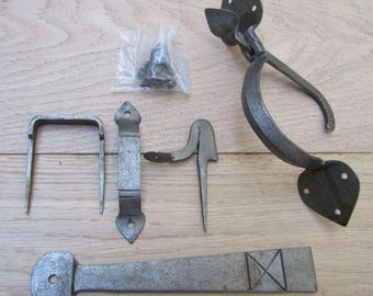Pestillo de hierro rústico Suffolk, pestillo de pulgar, hierro forjado, forjado a mano, herrero, casa de campo, pestillo de puerta vintage, hierro antiguo