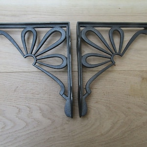 Pair of DAISY ANTIQUE IRON Cast Iron rustic vintage scaffold iron bridge Shelf Brackets shelving brackets 9 inch