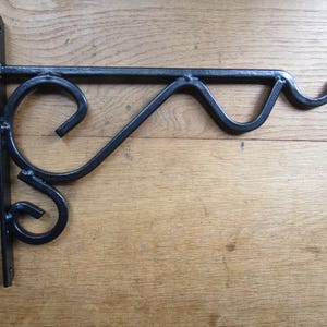 Exterior HOOK BRACKET Cast Iron Garden porch Bird Rustic Hanging Basket Bracket Hook plants lantern chime hanging hook