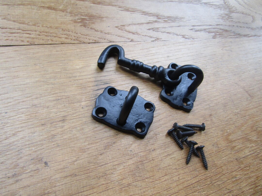 Sliding Barn Door Cabin Hook and Eye Latch - 4.5? Cast