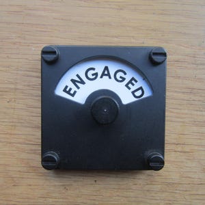 Small Toilet Novelty Vacant Engaged plaque sign notice plate Wall door sign