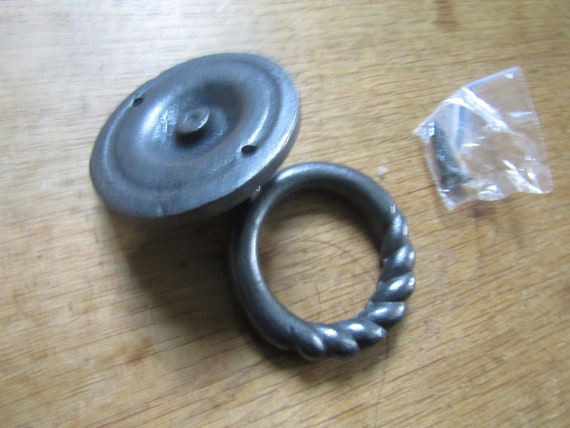 Vintage Ring Pull Griffe - Antike Schrankgriffe In Schwarz