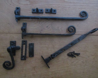 CURLY TAIL Black antique cast iron rustic vintage old English Victorian window hardware fittings stay arm fastener