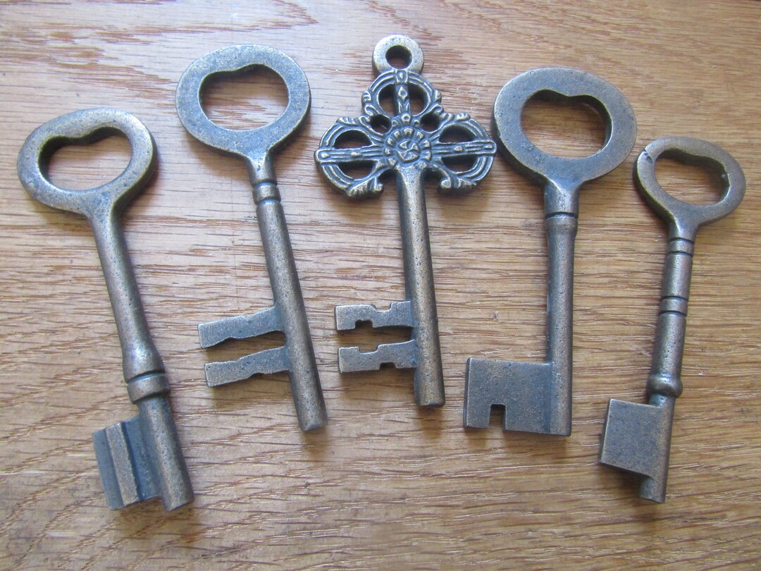 ANTIQUE BRASS Old Vintage Victorian Style Ornate Fancy Rustic Old Cast ...