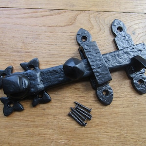 Rustic iron Door latch cast iron cottage latch Old English country vintage door latch BLACK ANTIQUE Fleur de lys