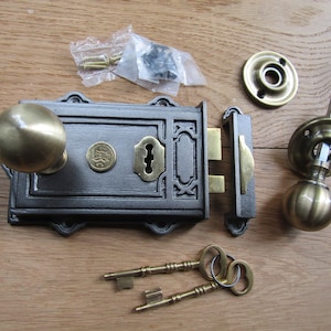Vintage retro ANTIQUE BRASS door rim knob handle & Davenport rim lock set old rustic