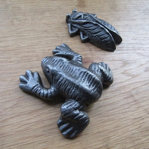 FERMACARTE in ghisa, stile rustico, vintage, scrivania da ufficio, fermacarte ornamentale, rana, scarabeo, rosa, ferro antico