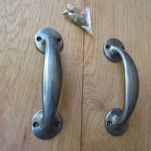 Rustic iron DOOR BOW HANDLE Victorian old entrance door pull handle rustic vintage shop cafe office door handle