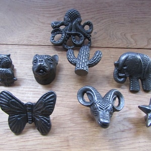 CAST IRON Animal rustic vintage retro Farmhouse Cabinet handle knob/cupboard/drawer pull handle Elephant/Hare/Ram/Butterfly/Owl/Cactus/Star