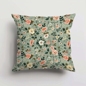 Coussin décoratif floral : fleurs sauvages vintage, décoration bohème