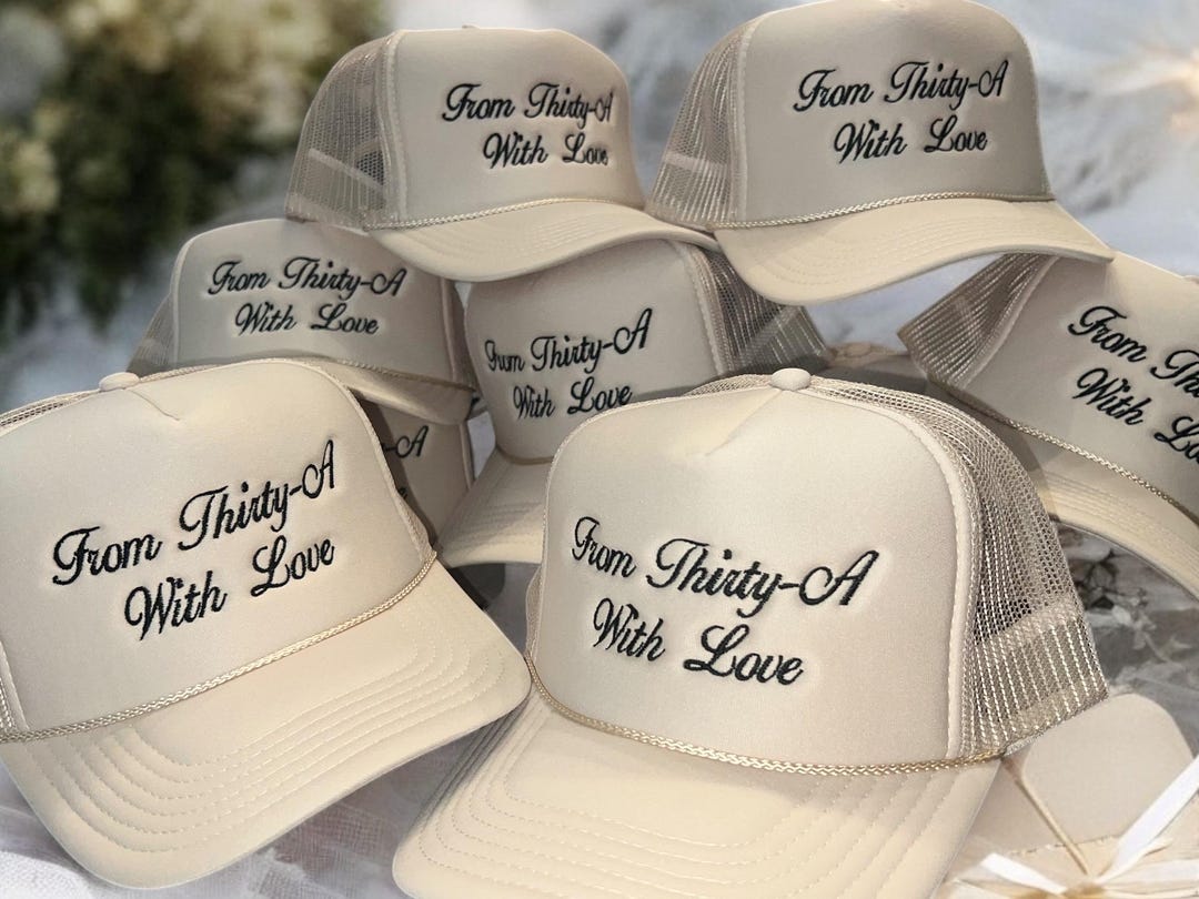 Elegant Wedding Party Favors Hats for Lasting Guest Memories