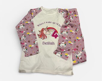 Pijama de cumpleaños de unicornio