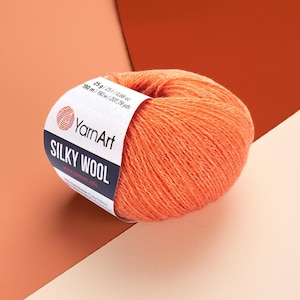 Przędza YarnArt Silky Wool Luxurious Blend na miękkie, ciepłe i lekkie ubrania oraz akcesoria