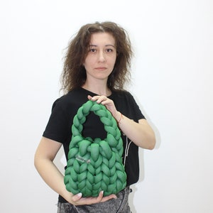 Handmade Chunky Knit Yarn Bag: Crochet Puffer Bag