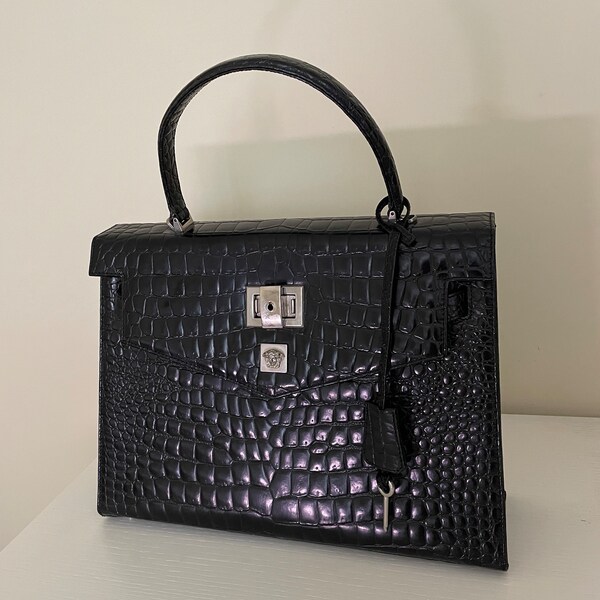 sac vintage modèle Kelly en croco par Gianni Versace