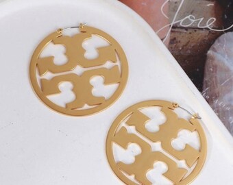 Tory burch T logo golden earrings