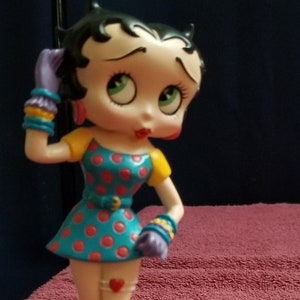 Vintage Betty Boop figurine and Articulated doll