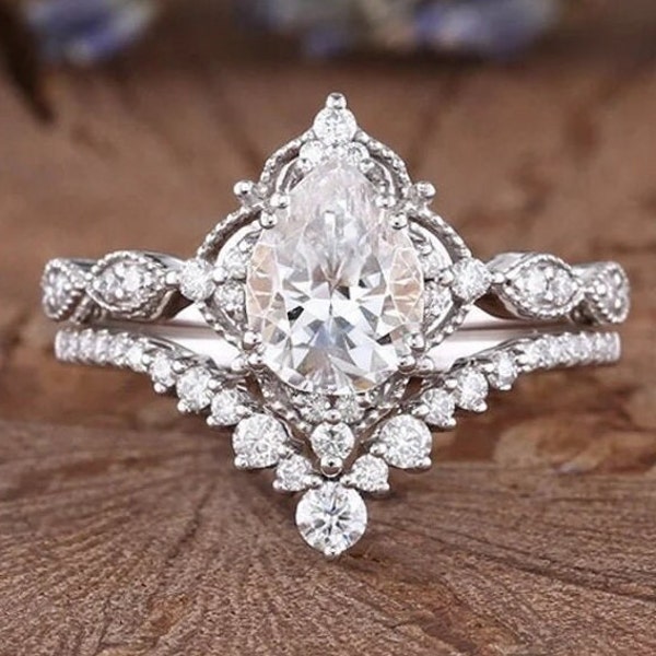 Vintage Moissanite Engagement Ring Set Art Deco Milgrain Moissanite Wedding Ring 14K White Gold Pear Shaped Cluster Moissanite Bridal Set