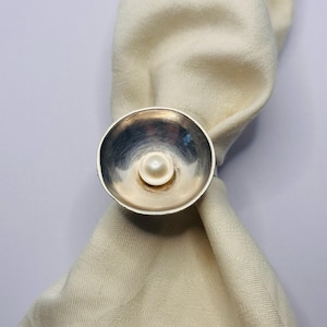 Vintage Sterling Silver Ring with pearl. Adjustable size