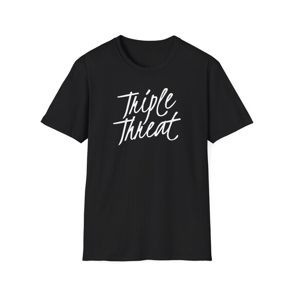 トリプル スレット | ユニセックス ソフトスタイル T シャツ - Etsy 日本 TRIPLE THREAT ブラックTシャツ