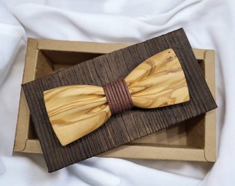 Wooden bow tie made of olive wood | Jewelry made of precious wood including gift box | Rustic wedding accessories | Bow tie with square edge