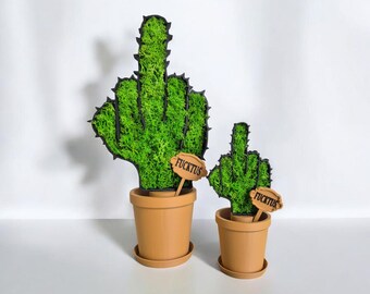 Fucktus display stand, adorned with preserved moss | 3D-printed middle finger in the shape of a cactus | Modern, timeless decoration, gift idea