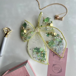 Princess Shaker Bow, Tiana Shaker Bow, Tinker Bell Shaker Bow, Disney Princess Shaker Bow, Glittery Hair Bow, Disney Hair Bow, Dress-Up Bow