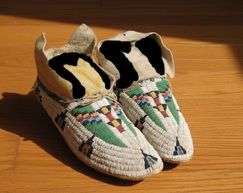 Handmade Beaded Moccasins – Native Style Powwow Wedding Shoes ZMC612