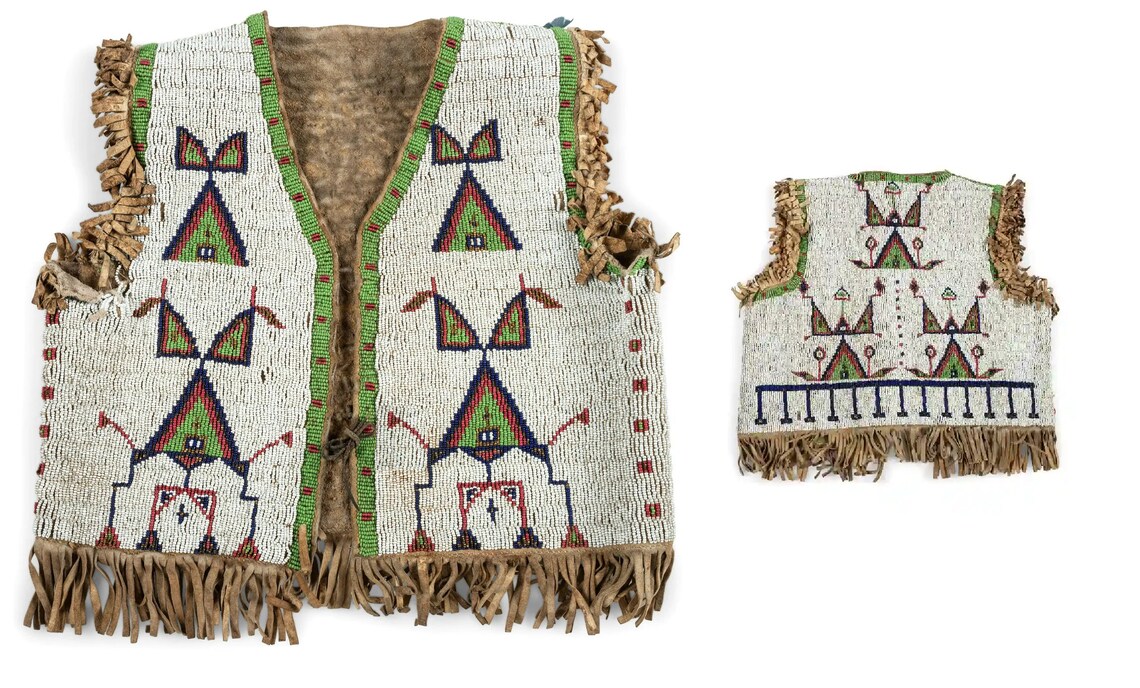 Gilet Pow-wow Sioux Fait Main – Entièrement Perlé – Style Amérindien (Neuf)