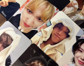 Seventeen selfie photocards