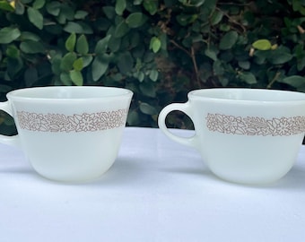 Pyrex Woodland Round-Handle Cups Set of 2