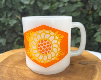 Mug en verre avec motif floral orange
