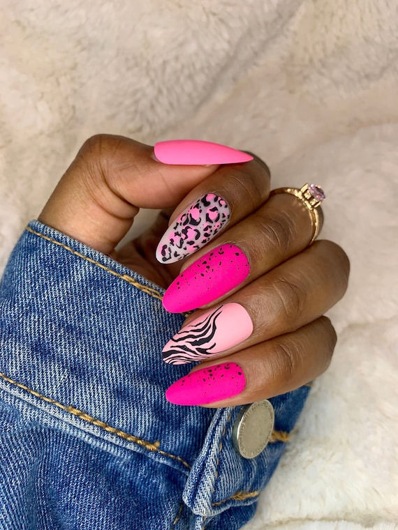 24pcs Cheetah Press on Nails Fake Nails False Nails Pink Almond