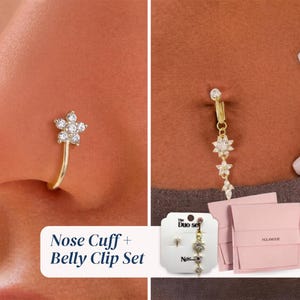 Peut inclure: Un ensemble de bijoux comprenant un bijou de nez et un clip de nombril dorés. Le bijou de nez est orné d'une fleur avec des cristaux transparents. Le clip de nombril a un motif floral pendant avec des cristaux clairs. L'ensemble comprend des boucles d'oreilles et deux pochettes roses.