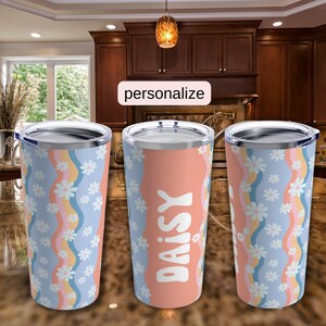 Custom Retro Daisy Design Tumbler // Personalized Gift for Mom // Birth Flower Gift for April // Floral Birth Month Tumbler // Hippie Vibes