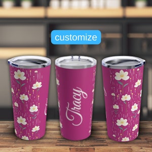 Vaso de viaje aislado personalizado con diseño de flores de primavera para viajes de chicas // Artículos para beber para aventuras en la playa en primavera // Taza para aventuras en viajes por carretera