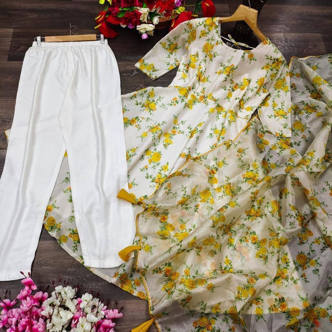 White Yellow Chanderi Floral Kurti Pant With Dupatta in Variuos Sizes ...