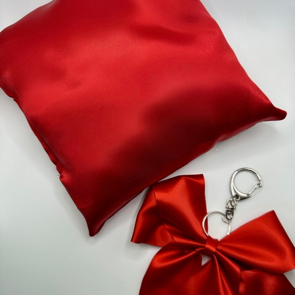 RED pillow and bow for crown box