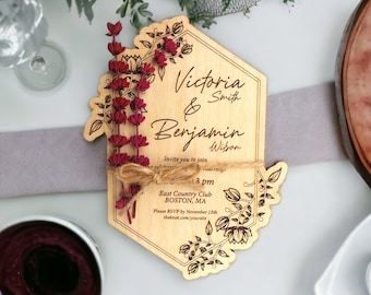 Elegantes Hochzeitseinladungs-Set aus Holz, Einladungen aus Holz mit Lavendel, ästhetische Einladungen, rustikale Einladung, Hochzeittrend und Idee
