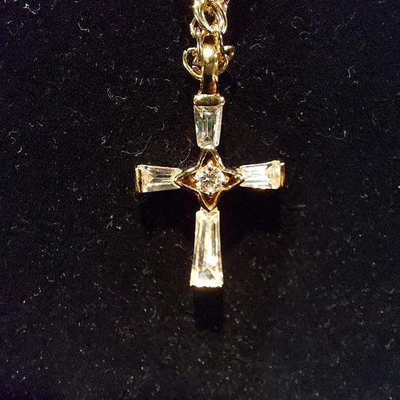 Pendant necklace has cross that is gold tone with… - image 4