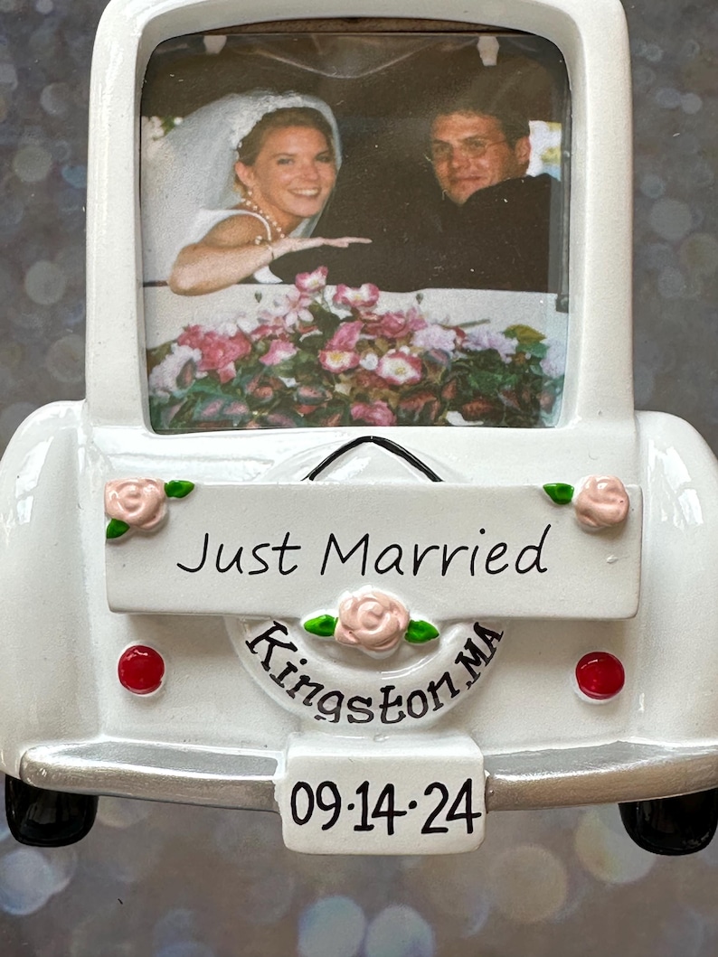 Wedding Car Picture Frame Personalized Christmas Ornament- Just Married- Newly Married Couple- Wedding Favors- Gift