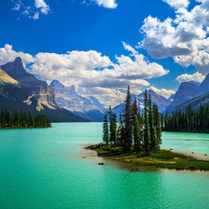MALIGNE LAKE Mountain Digital Print, Fine Art Photo Prints, Landscape Photography Digital Download, Landscape Photo Poster, Home Wall Décor.